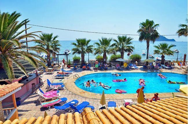 Turtle Beach Agios Sostis  エクステリア 写真